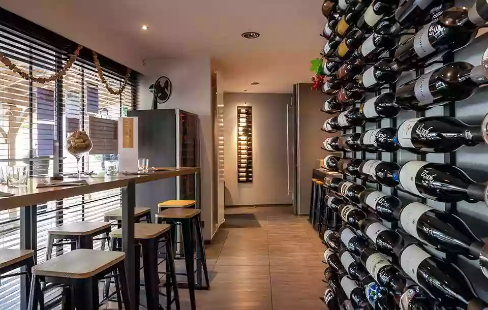 Bar à vins - Dom Zebulon - CARRIERES-SUR-SEINE - Restaurant bord de Seine 78 - bon restaurant CARRIERES-SUR-SEINE